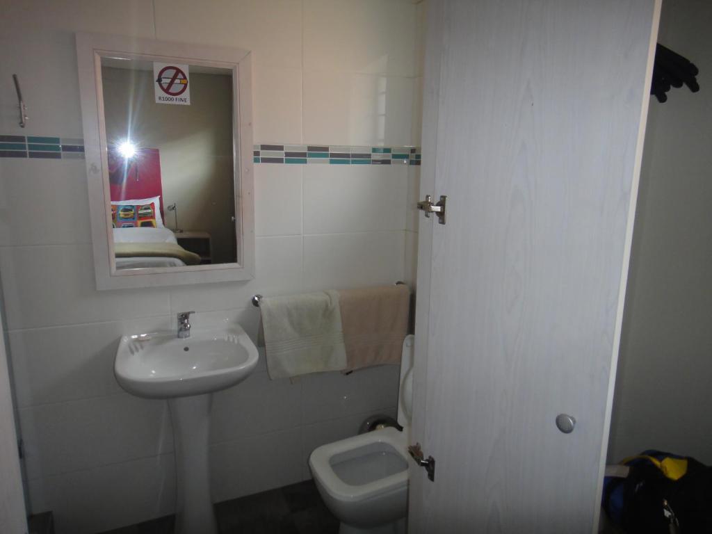 Ashanti Point Hostel *